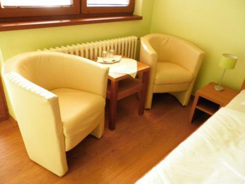 Relax Inn Šoporňa Rom bilde